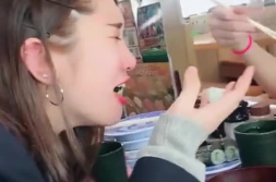 颜值小姐姐吃冰淇淋是谁,冰淇淋美食瞬间成焦点