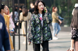 街拍最美小姐姐穿搭视频,揭秘最美小姐姐的穿搭秘诀