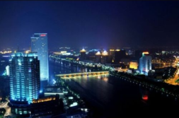 夸夸其谈打一城市名字,谜语中的椰城,夸夸其谈的由来与魅力”
